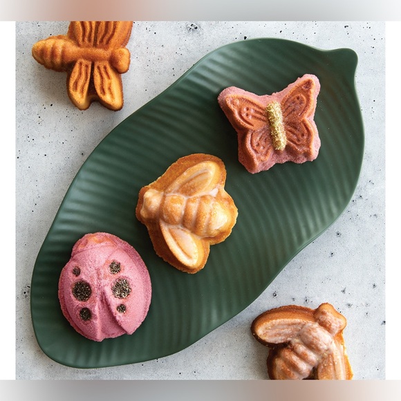 Nordicware Backyard Bugs Pan Cakes - Picture 7 of 8